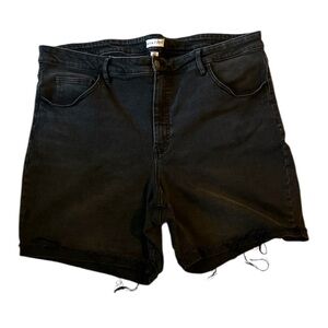 Ava & Viv Plus Size 26 Black  Denim Shorts Frayed Hem High Rise long inseam NWOT